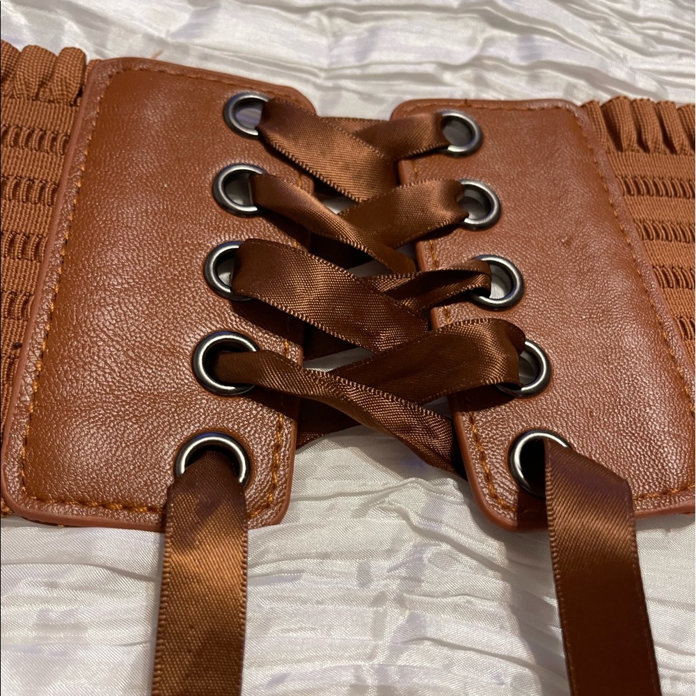 Yik Fung stretchy belt Sz L🧡